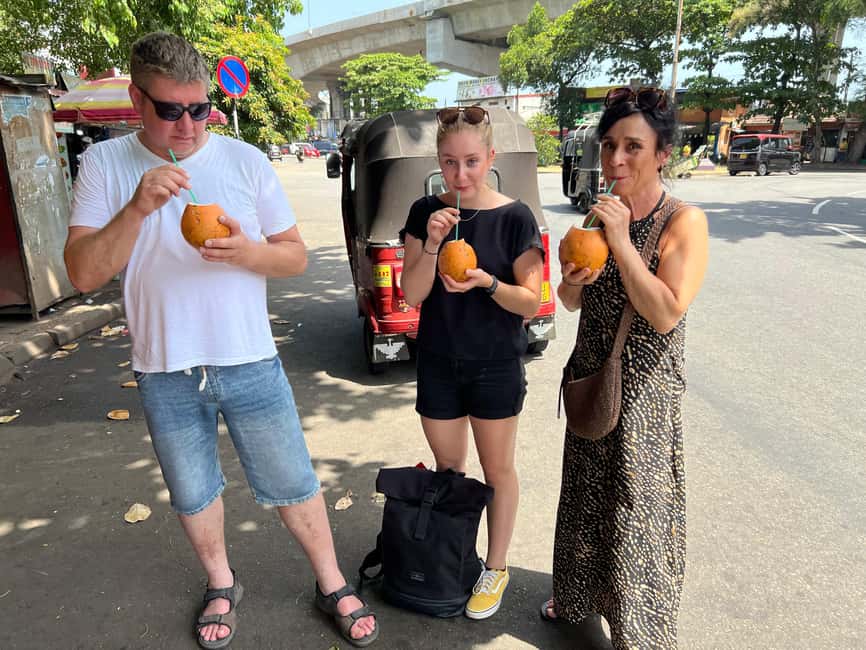 From Negombo: Colombo City Tour by Tuk Tuk with Hotel Pickup - Colombo Fort and Pettah in one sweep