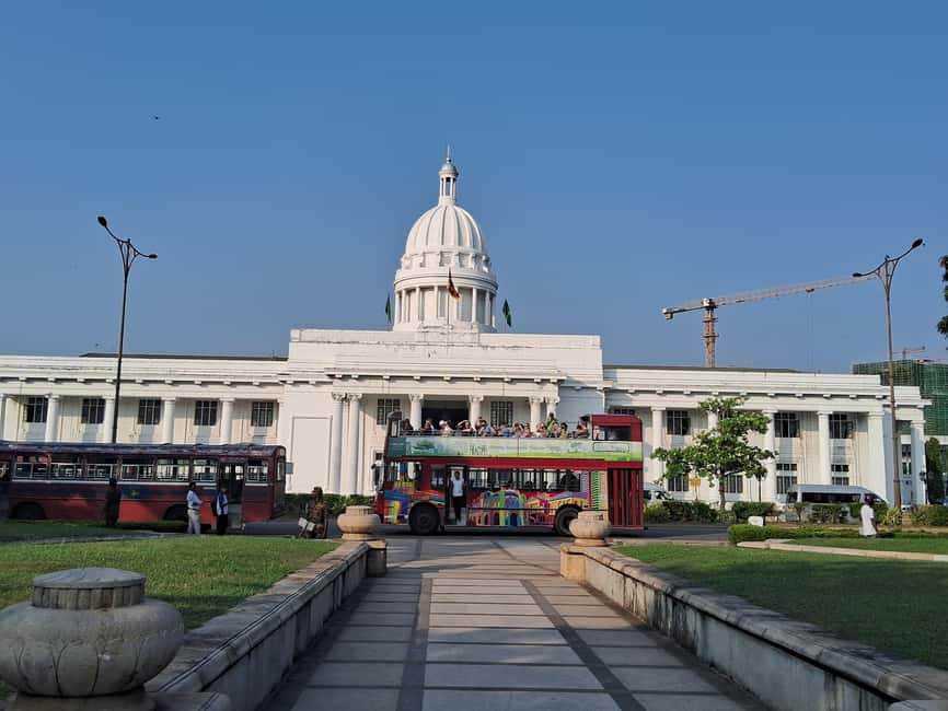 From Negombo: Colombo City Tour by Tuk Tuk with Hotel Pickup - Gangaramaya Temple and Colombo’s many influences