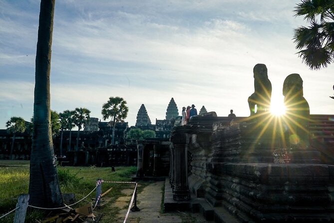 Full Day Angkor Complex by Tuk Tuk - (Optional Sunrise) - Phimeanakas and Baphuon: two very different temple visits