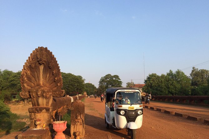 Full-Day Angkor Temple Discovery with Banteay Srei by Tuk-Tuk - Angkor Wat gives the day its grand opening