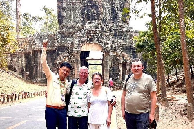 Full day by TUK TUK - A private tuk-tuk day with practical comforts