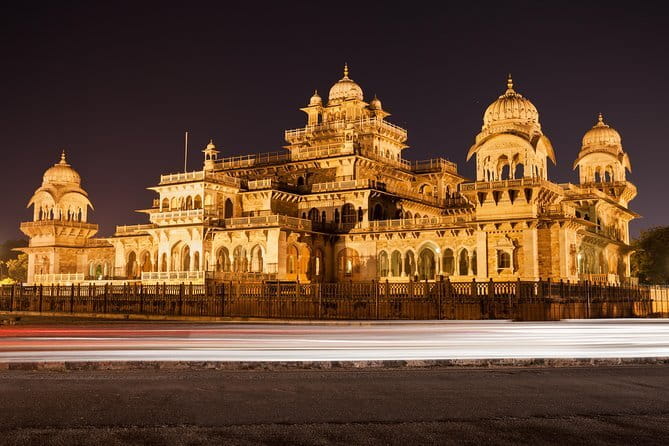 Full day Jaipur sightseeing tour by tuk tuk. - Gaitor Ki Chhatriyan and Royal Memorials