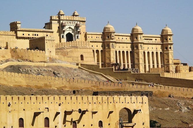 Full day Jaipur sightseeing tour by tuk tuk. - City Palace: Courtyards, Museums, and Royal Display