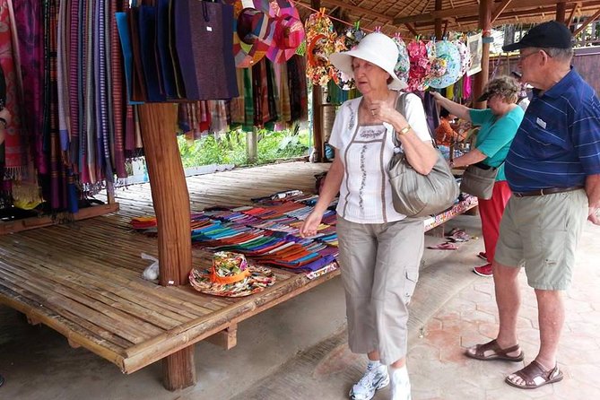 Full-Day Phnom Penh City & Silk Island with a local Tuk Tuk Tours - Silk worms, weaving, and the appeal of a useful souvenir