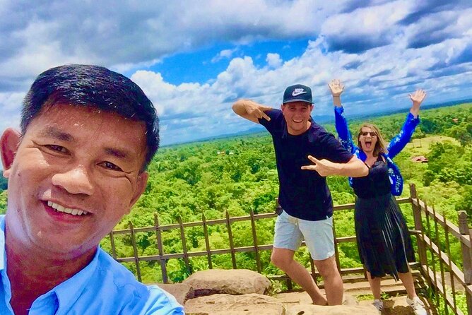Full-Day Private Tuk Tuk Tour of Angkor Wat Temples - The physical side of a six to seven hour day