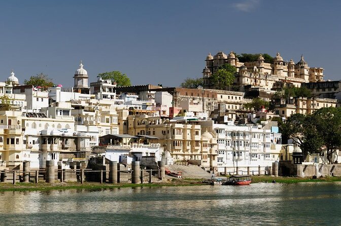 Full-Day Private Udaipur Three wheeled Tuk Tuk Sightseeing - Why a Tuk Tuk Works So Well in Udaipur