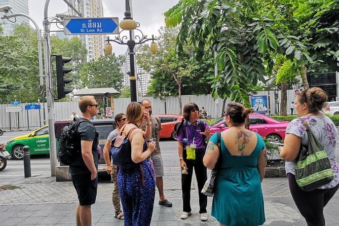 Fun Tuk Tuk Dinner and Massage in Old Town Bangkok - Chinatown for the main meal