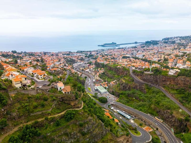 Funchal: Botanical Garden & Old Town Tour by TukTuk (1h45) - Why this short Funchal outing works
