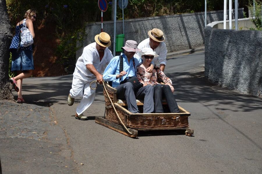 Funchal: Monte Tropical Garden & Toboggan Ride by Tuk Tuk - How the three-hour schedule works in real life