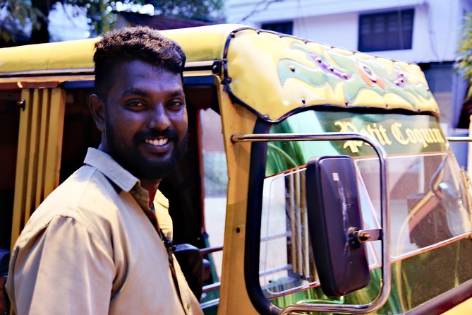 Funny and helpful Tuk Tuk Tour in Kochin - Starting with the Chinese Fishing Nets and Fort Kochi Beach