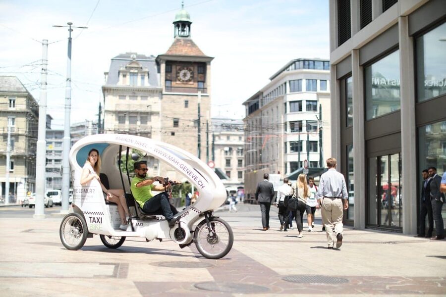 Geneva: Highlight Tour in TukTuk - Geneva’s headline sights in one compact ride