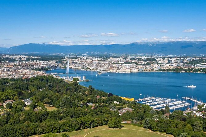 Geneva: Sightseeing of top Places Tour Electric TukTuk 1H15 tour - Pickup, meeting point, and weather