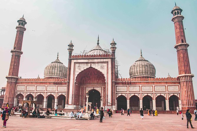 Guided 3‑hour rickshaw ride through Old Delhi with transfers - Why this ride is a useful first look at Old Delhi