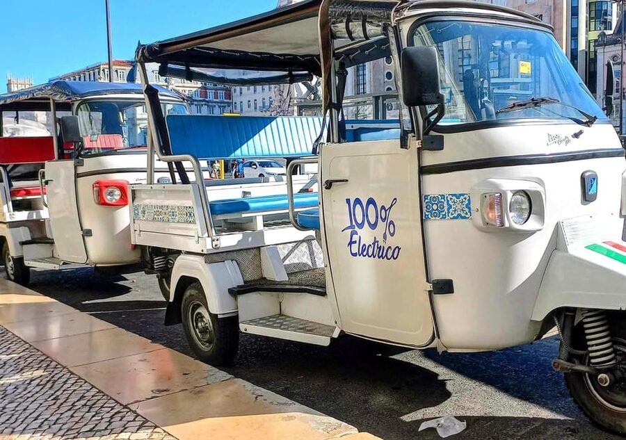 Guided Electric Piaggio Tuk-Tuk Tour of Historic Lisbon - Key points to know before booking