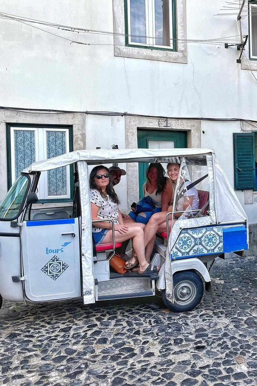 Guided Electric Piaggio Tuk-Tuk Tour of Historic Lisbon - Why a tuk-tuk fits Lisbon so well
