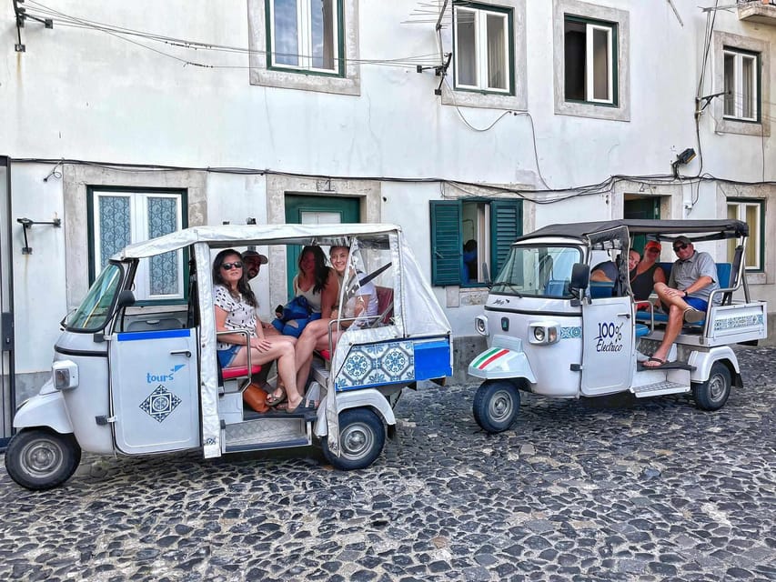 Guided Electric Piaggio Tuk-Tuk Tour of Historic Lisbon - What the guides add to the experience