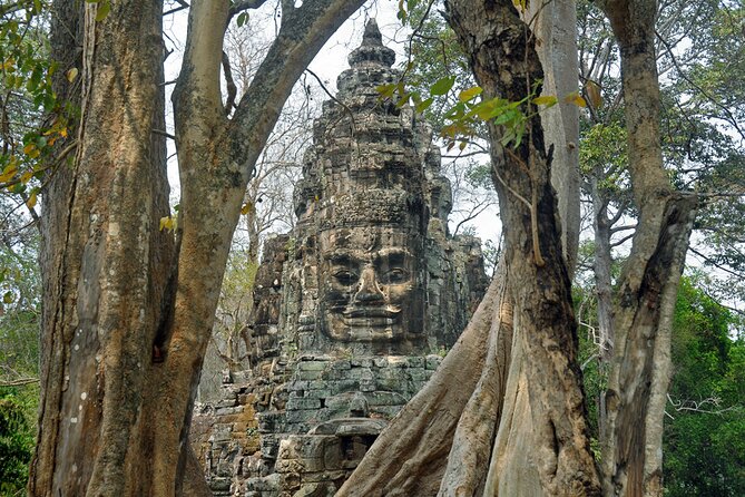 Guided Private Tuk Tuk Tour Angkor Wat and Small Circle and Five Extras - Four smaller stops on the road east