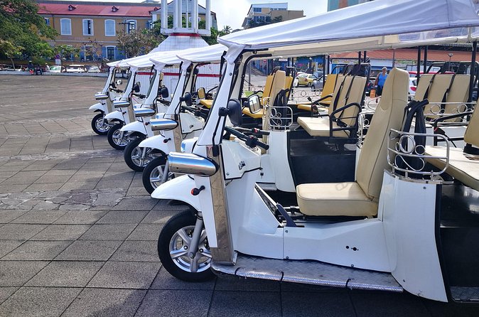 Guided tour by electric tuk-tuk - Memorial Acte offers the longest cultural stop