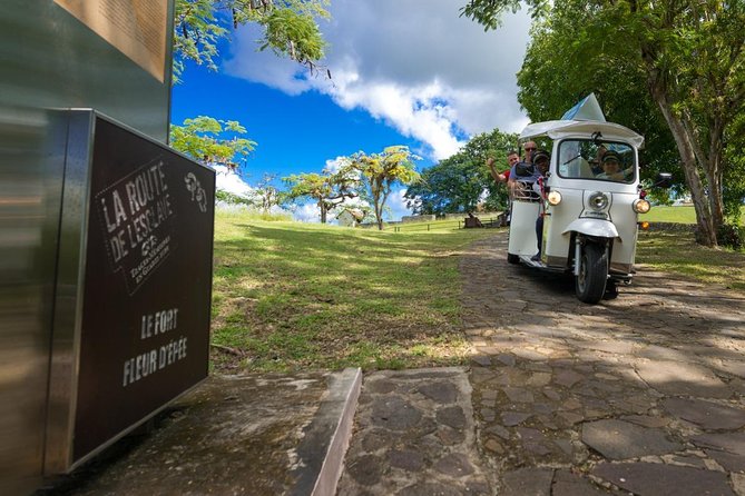 Guided tour by electric tuk-tuk - Saint-Pierre and Saint-Paul Church