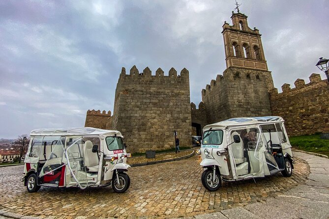 Guided Tuktuk Tour with Stops and Drop-off in Ávila - La Encarnación and the north canvas of the wall