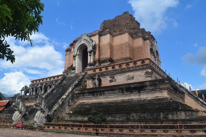 Half Day Chiang Mai City and Cultural by TukTuk, Samlor & Red car (Private Tour) - Why the three rides make this Chiang Mai tour different