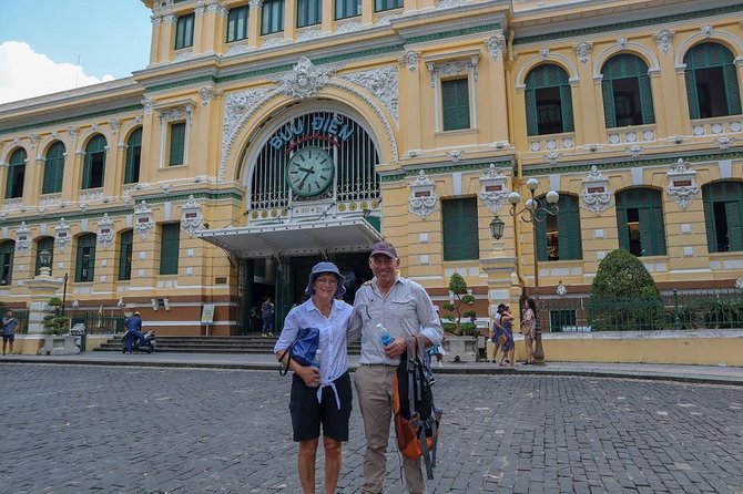 Half-Day Private Cyclo Tour Of Ho Chi Minh Highlights - From temples and markets to Thich Quang Duc