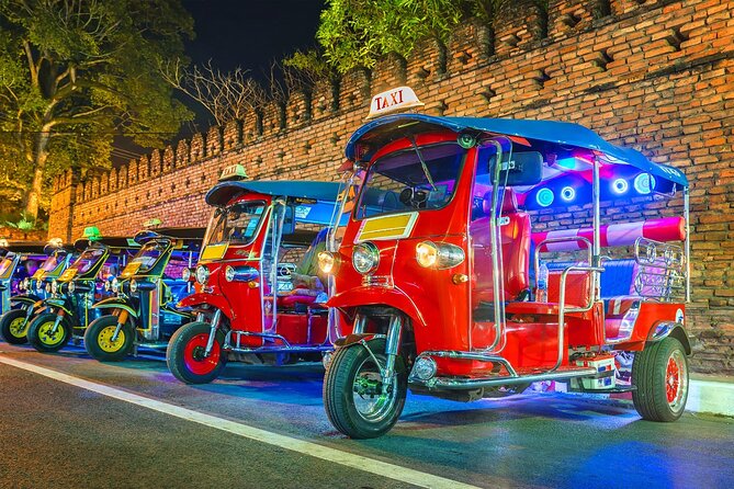 Half-Day Private Night Tour by Tuk Tuk in Chiang Mai City - The Three Kings Monument in the Old Town center