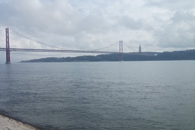 Half Day Tour Aboard a Classic Tuk Tuk - Starting with Lisbon’s central boulevards and squares
