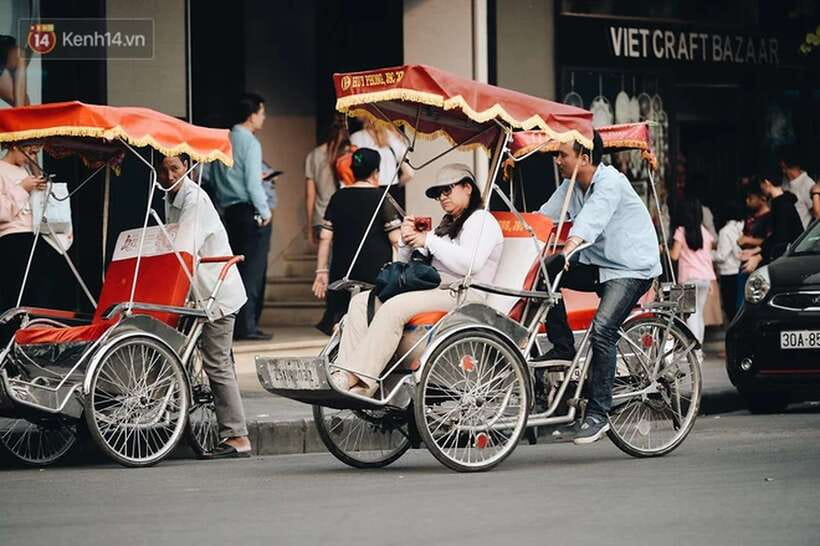 Hanoi: Cyclo the Old Quarter and Egg Coffee Tour - Why a cyclo is a smart way to see the Old Quarter