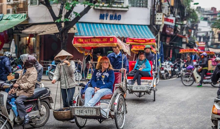 Hanoi: Cyclo the Old Quarter and Egg Coffee Tour - Timing, pickup, and group size