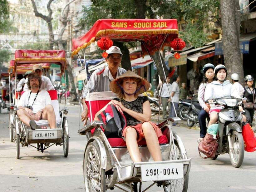 Hanoi: Cyclo the Old Quarter and Egg Coffee Tour - Who should book this Hanoi experience?