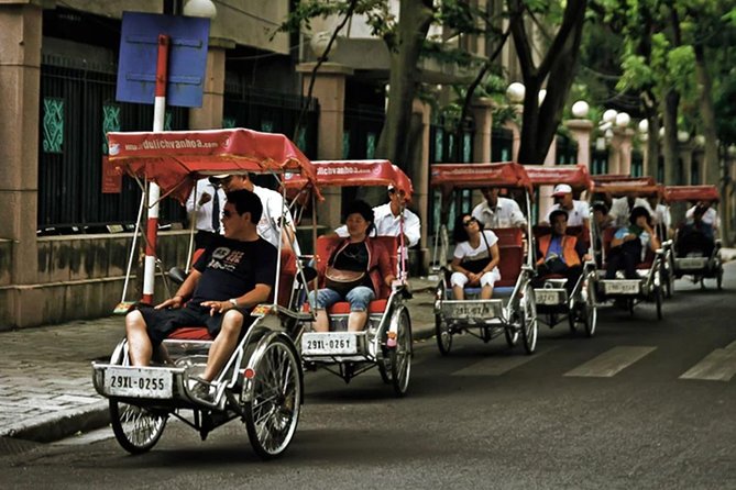 Hanoi Cyclo Tour with Lunch - A street-level introduction to Hanoi