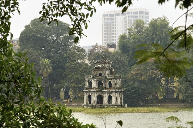 Hanoi Cyclo Tour with Lunch - Hoan Kiem Lake and the story of the Restored Sword