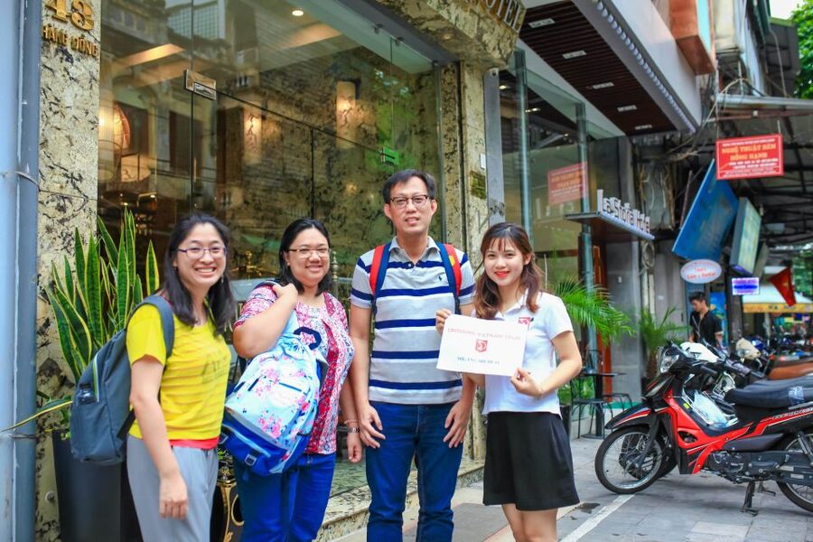 Hanoi Walking Street Food Tour & Cyclo Ride - Three hours on foot means real contact with the Old Quarter