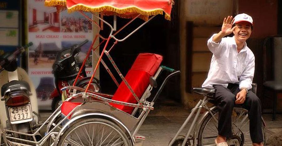 Hanoi Walking Street Food Tour & Cyclo Ride - First stops: spring rolls, pillow cakes, and bun cha