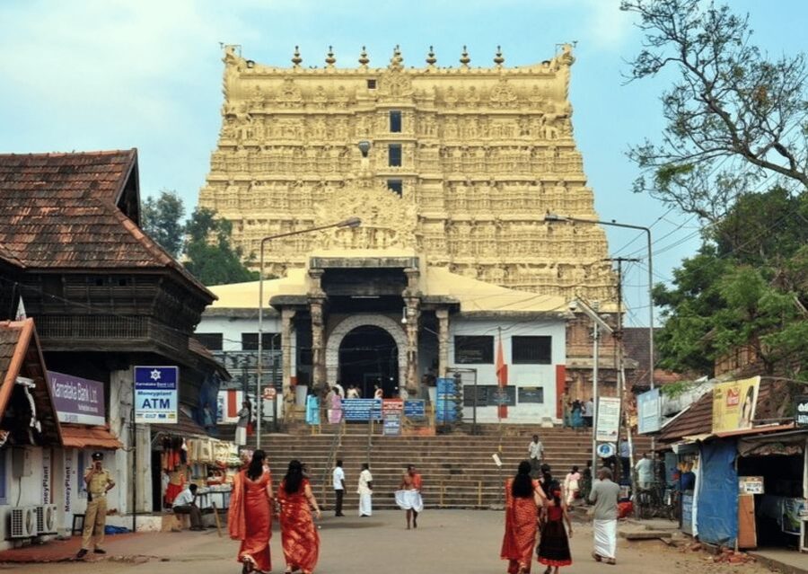Heritage Trivandrum Photography Walk Tour With Tuk Tuk Ride - Why the East Fort route works so well