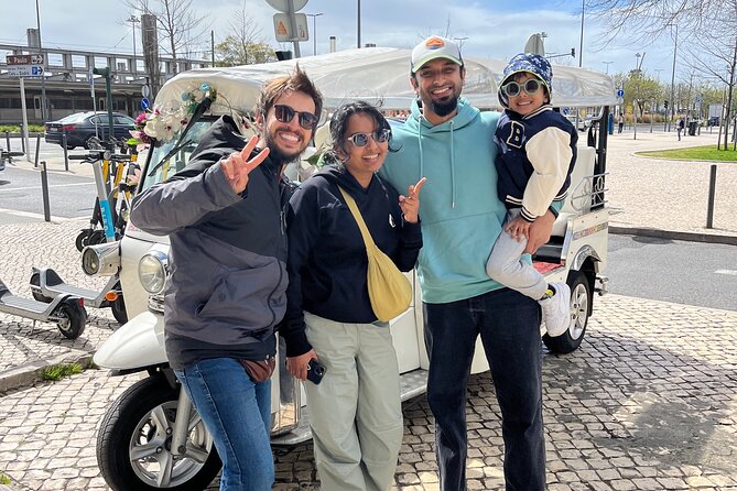 Historic Lisbon Tour in Private Tuk-tuk - Santa Luzia, Lisbon’s picture-book viewpoint