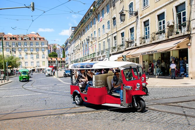 Historic Porto by Private Electric Tuk Tuk to Top Landmarks - Guides can turn a short ride into useful travel advice