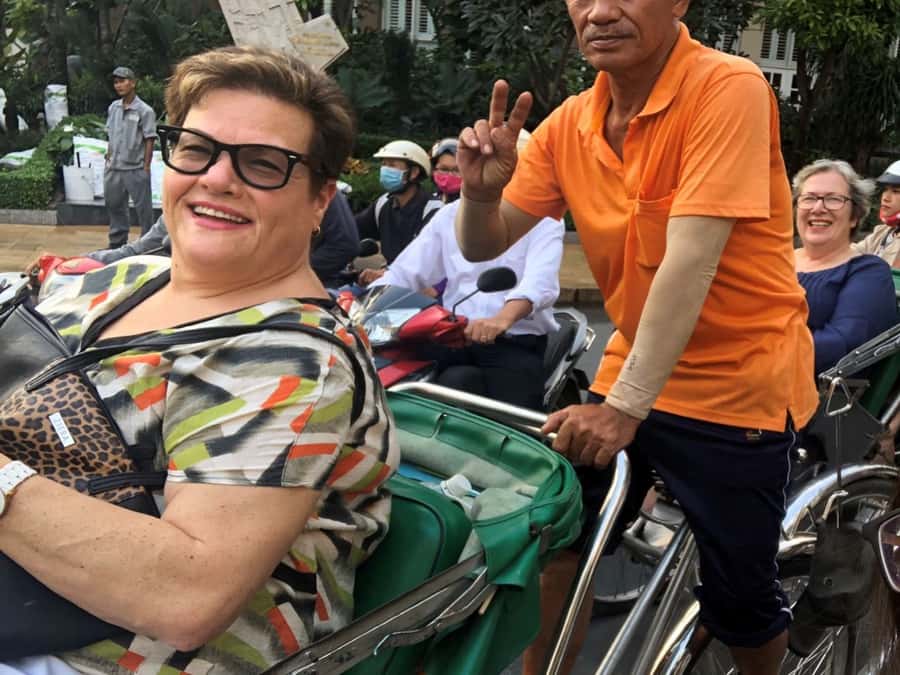 Ho Chi Minh: Authentic Market Cyclo Tour without Tour guide - What a Four-Hour Schedule Feels Like
