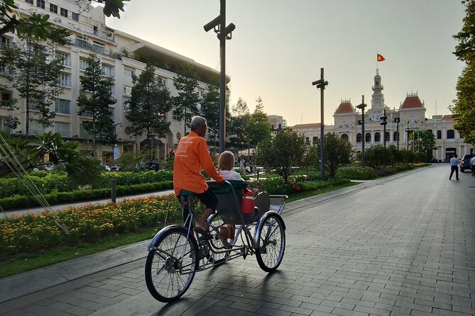 Ho Chi Minh City with Street Food Tour by Cyclo - A private tour with room for questions