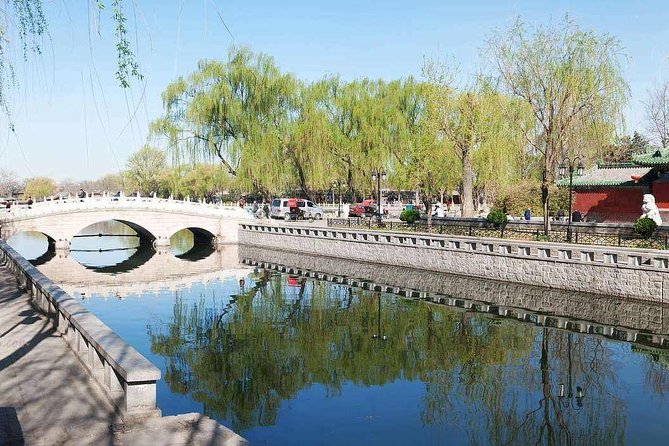 Houhai Hutong Tour: Rickshaw + Prince Gong & Soong Residences - Soong Ching-ling’s former home offers a quieter hour
