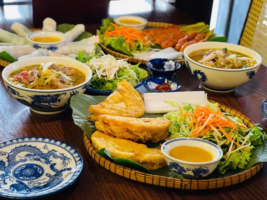 Hue City: Cyclo, Market Tour & Cooking Class at Madam Thu - Key points at a glance