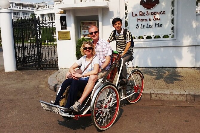 Hue City Tour By Cyclo – A Slow Way To Discover Hue - Dong Ba Market: Hue in working clothes