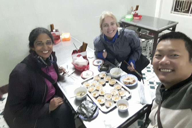 Hue Food Tour by Walking or Cyclo or Motorbike with Driver - Following the Nhu Y River for Hue specialties
