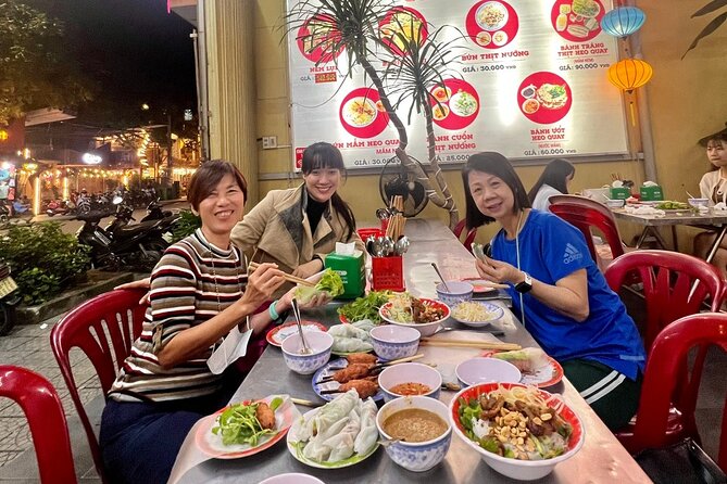 Hue Night Street Food Safari By Cyclo - The first plates: banh nam, banh loc, and banh beo