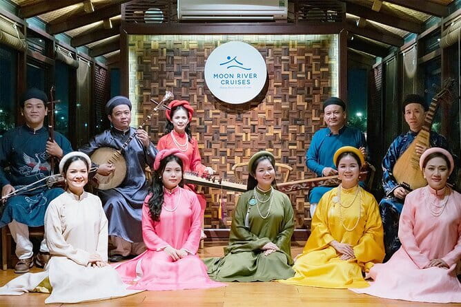 Hue Night Tour: Cyclo, Street Food & Folk Music on Perfume River - The first table: Hue food in one sitting