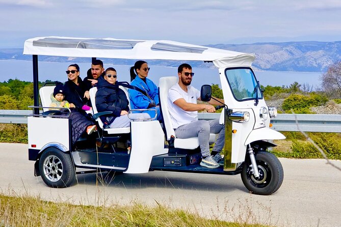 Hvar Adventure Tour: Explore with a 4-6 Seater eTuk Tuk Rickshaw! - Malo Grablje, a village reclaimed by nature