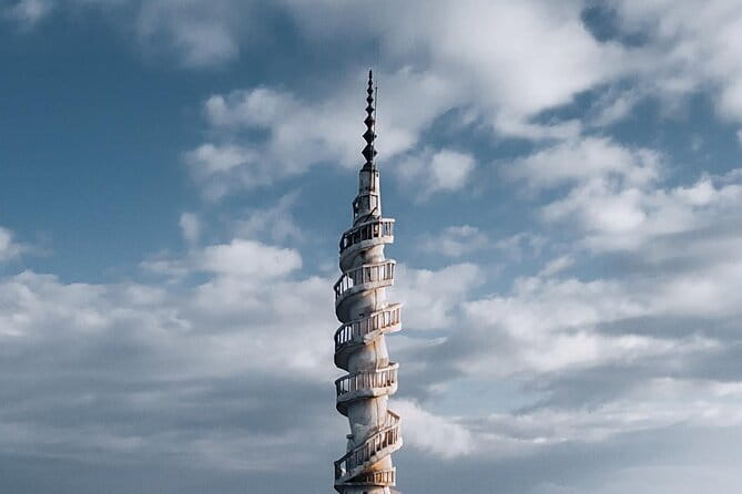 Instagrammable Kandy by Tuk-Tuk (Private & All-Inclusive) - Ambuluwawa Tower brings the biggest views and the hardest climb