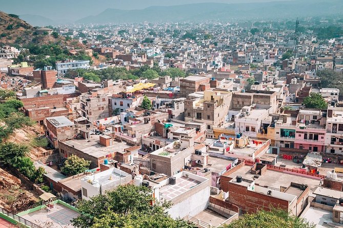 Jaipur: Discover Pink City on TukTuk (Guided Tour & Food Tasting) - M. I. Road, Chaura Rasta, and Tripolia Gate