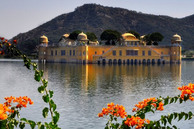 Jaipur: Discover Pink City on TukTuk (Guided Tour & Food Tasting) - Raj Mandir Cinema and Jaipur’s playful architecture